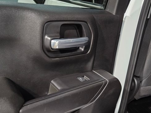 Used 2021 Chevrolet Silverado 1500 Custom Trail Boss image 32