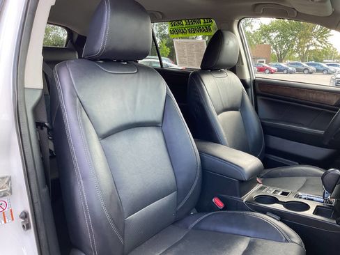 Used 2018 Subaru Outback 2.5i Limited w/ Popular Package #2 image 37