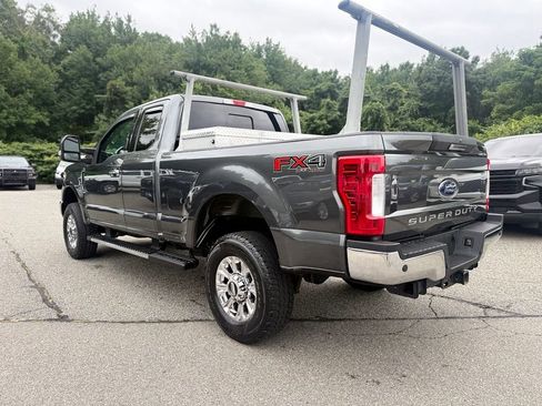 Used 2019 Ford F250 XLT w/ XLT Premium Package AWD/4WD image 4