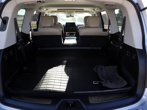 Used 2022 INFINITI QX80 Premium Select w/ Cargo Package image 14