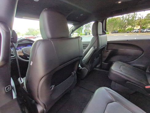 New 2026 Chrysler Voyager LX image 19