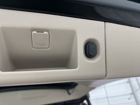 Used 2018 GMC Yukon Denali w/ Open Road Package image 29