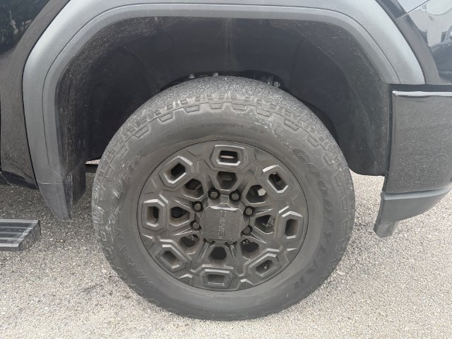 Used 2023 GMC Sierra 2500 AT4 w/ AT4 Premium Plus Package AWD/4WD image 18