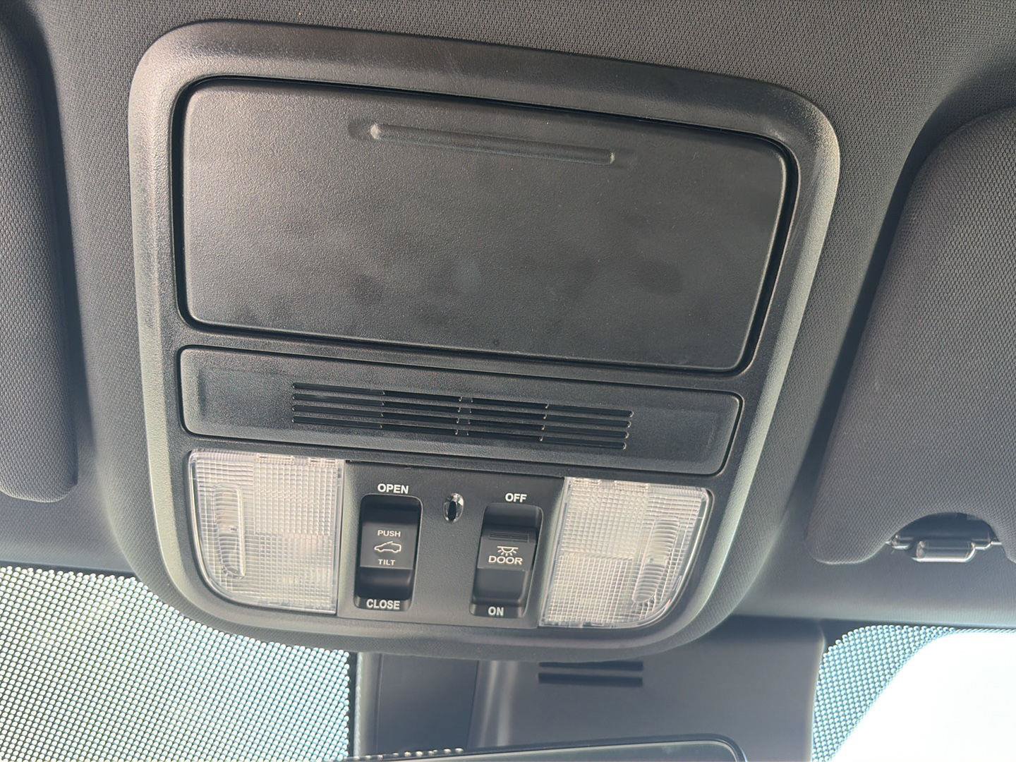 Used 2022 Honda Passport TrailSport image 14