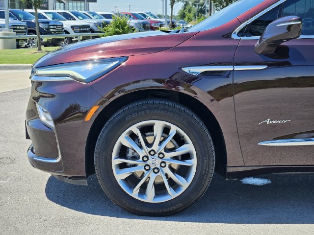 Used 2023 Buick Enclave Avenir w/ Avenir Technology Package FWD image 10