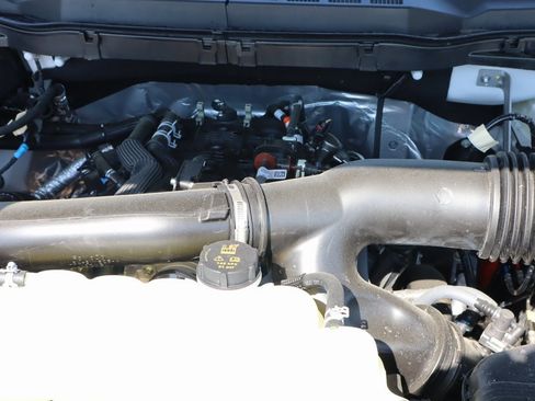 New 2025 Ford F150 Lariat w/ Equipment Group 502A High image 22