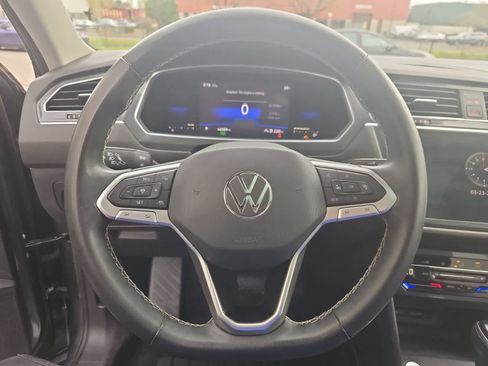 Certified 2022 Volkswagen Tiguan SE AWD/4WD image 21