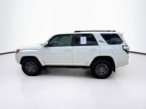 Used 2019 Toyota 4Runner TRD Off-Road Premium AWD/4WD image 4
