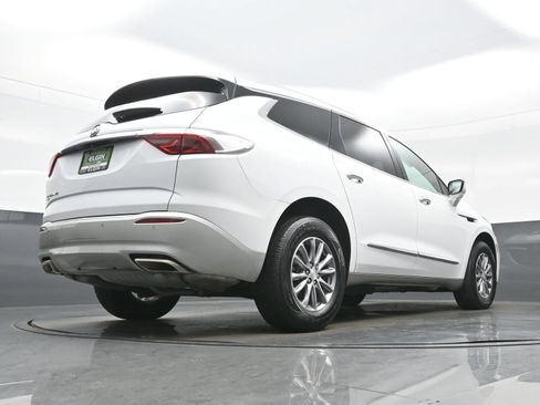 Used 2022 Buick Enclave Essence AWD/4WD image 33