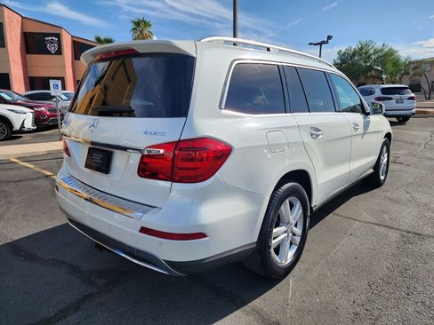 Used 2015 Mercedes-Benz GL 450 4MATIC w/ Lighting Package image 3