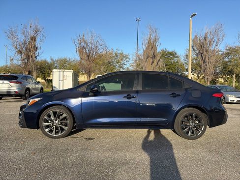 Used 2023 Toyota Corolla SE image 2