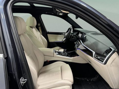 Used 2020 BMW X5 xDrive40i w/ Premium Package image 19
