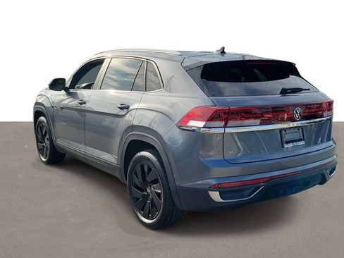 Certified 2024 Volkswagen Atlas Cross Sport SE w/ Panoramic Sunroof Package FWD image 3