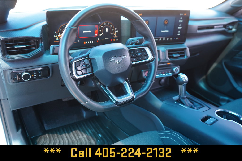 Used 2025 Ford Mustang Coupe RWD image 14