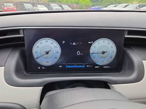 Certified 2024 Hyundai Tucson SEL w/ Convenience Package FWD image 16