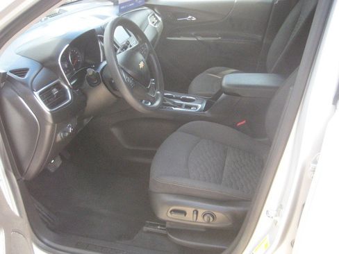 Used 2021 Chevrolet Equinox LT w/ LPO, Cargo Package AWD/4WD image 14
