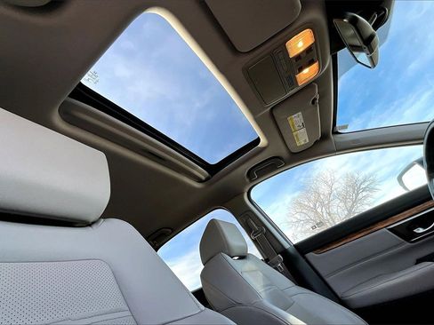 Used 2018 Honda CR-V Touring image 20