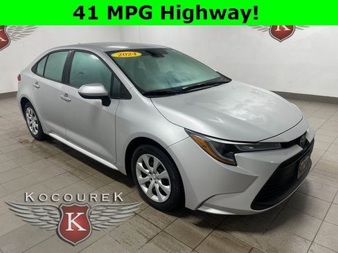Used 2024 Toyota Corolla LE image 1