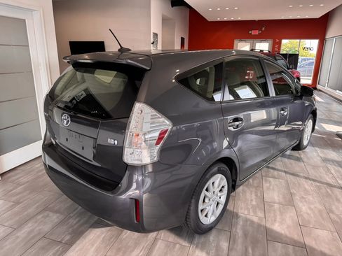 Used 2012 Toyota Prius V Three FWD image 9