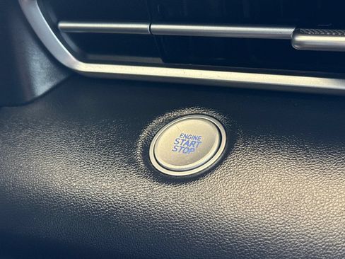 Used 2021 Hyundai Elantra SEL FWD image 20