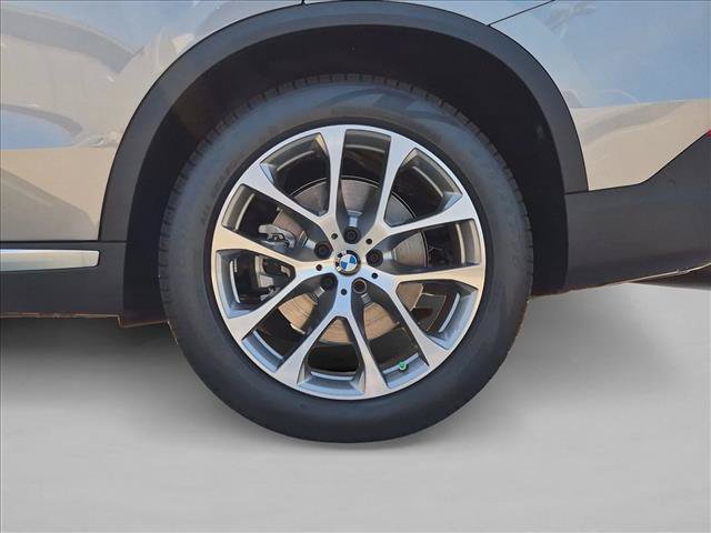Used 2026 BMW X5 xDrive40i w/ Premium Package AWD/4WD image 10