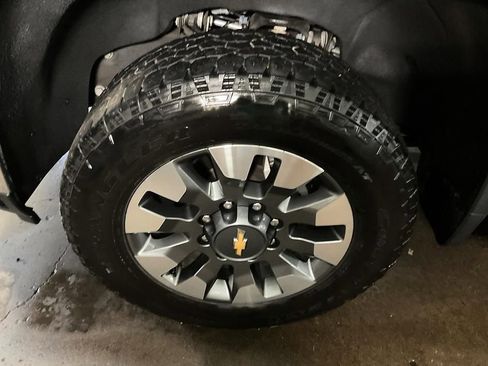Used 2024 Chevrolet Silverado 2500 LT w/ All Star Edition AWD/4WD image 28