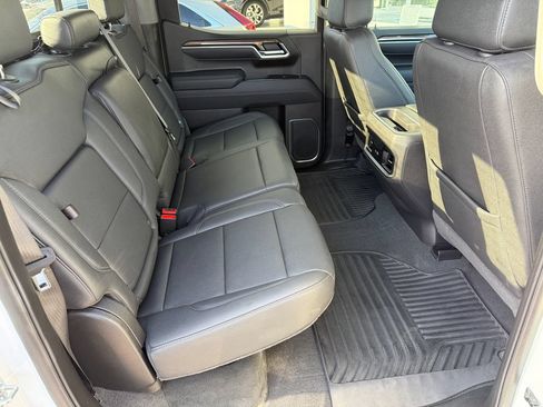 Used 2026 Chevrolet Silverado 1500 LT Trail Boss w/ LT Trail Boss Premium Package AWD/4WD image 15