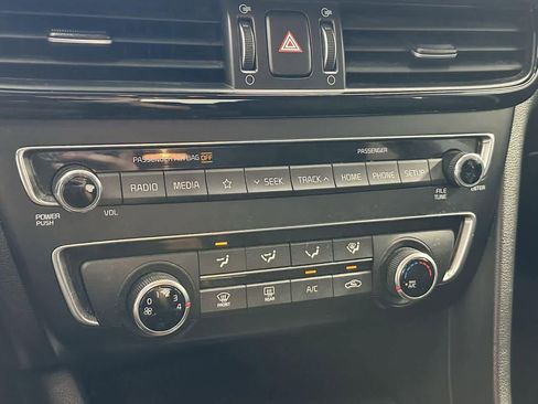 Used 2019 Kia Optima LX image 22