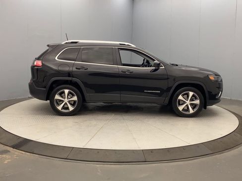 Used 2021 Jeep Cherokee Limited AWD/4WD image 6