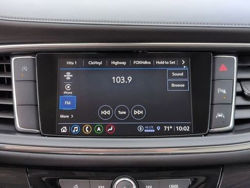 Used 2022 Buick Enclave Essence w/ Sound and Sites Package image 11