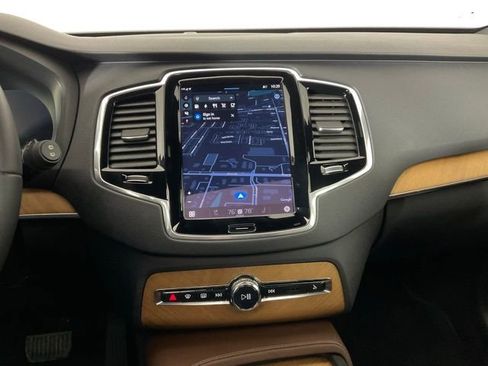 Used 2023 Volvo XC90 T8 Plus image 16