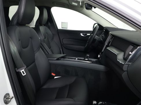 Certified 2025 Volvo XC60 T8 Core w/ Protection Package Premier AWD/4WD image 29