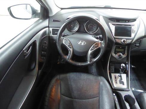Used 2013 Hyundai Elantra Limited w/ Technology Pkg image 10