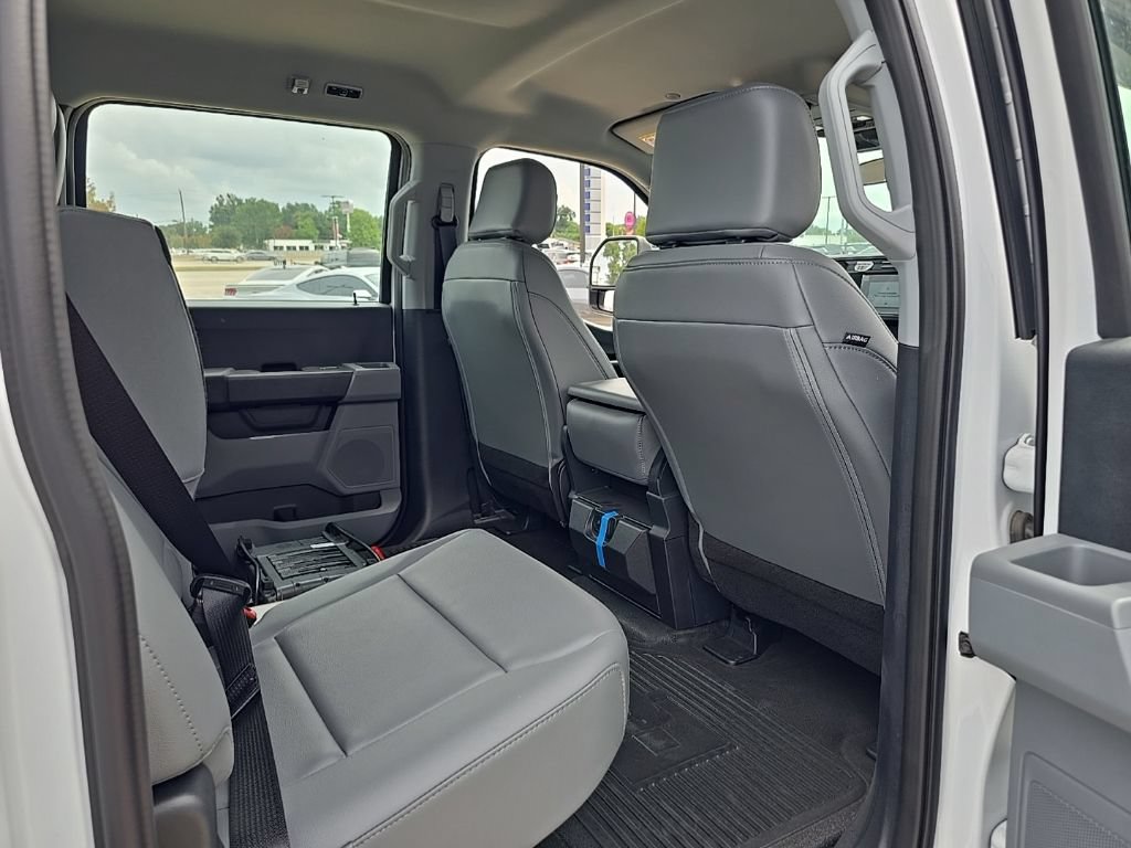 New 2025 Ford F350 XL AWD/4WD image 13