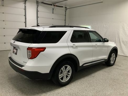 Used 2024 Ford Explorer XLT w/ Equipment Group 202A image 5
