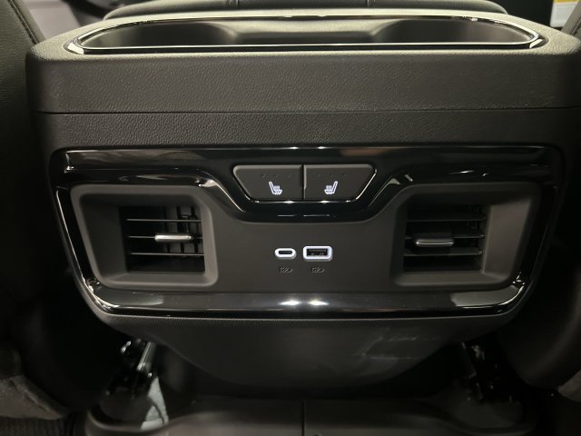 New 2026 GMC Sierra 1500 AT4 w/ AT4 Premium Package AWD/4WD image 20