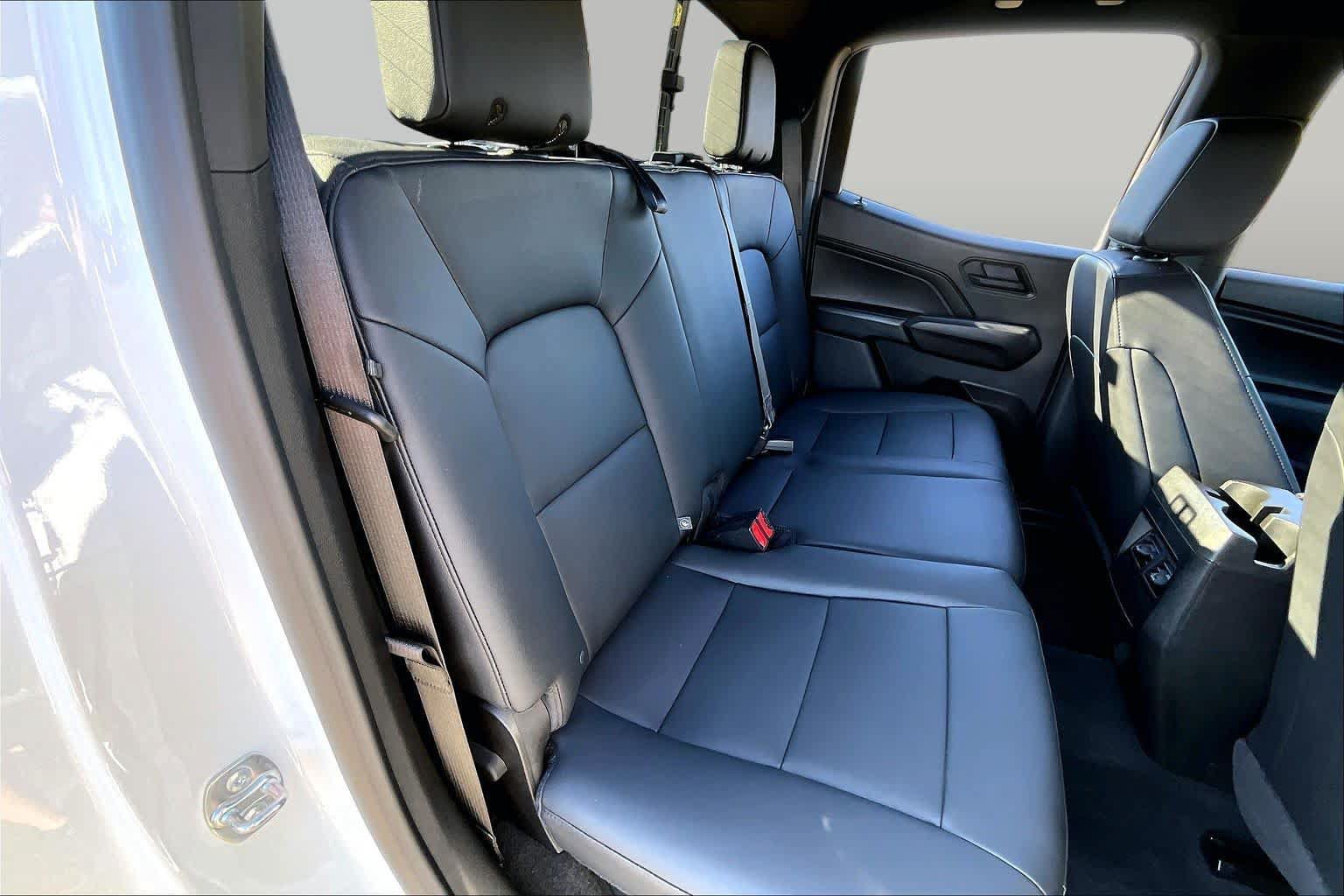 Used 2026 Chevrolet Colorado Trail Boss AWD/4WD image 19
