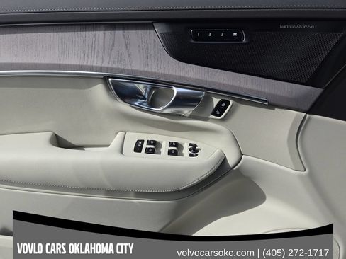 Used 2026 Volvo XC90 B6 Ultra w/ Protection Package AWD/4WD image 23