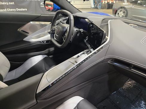 Used 2020 Chevrolet Corvette Stingray Preferred Cpe w/ 2LT Preferred Equipment Group image 31