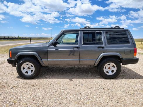 Used 2000 Jeep Cherokee Sport AWD/4WD image 2
