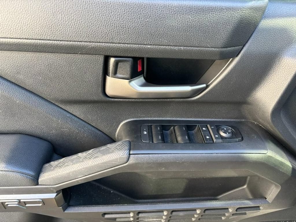 Used 2025 Toyota Tacoma TRD Sport AWD/4WD image 20