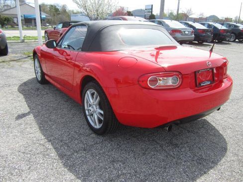 Used 2010 MAZDA MX-5 Miata Sport image 8