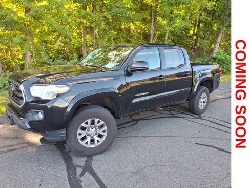 Used 2019 Toyota Tacoma SR5 AWD/4WD image 1
