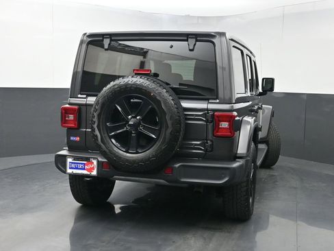Used 2021 Jeep Wrangler Unlimited Sahara image 40