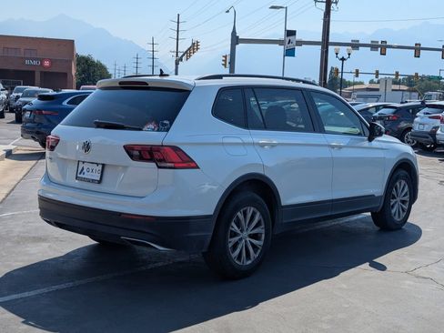 Used 2020 Volkswagen Tiguan S FWD image 4
