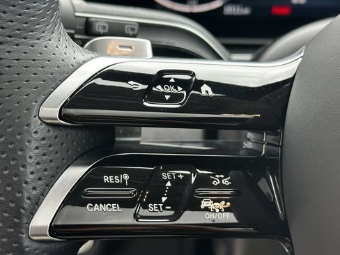 Certified 2026 Mercedes-Benz GLS 450 4MATIC image 28