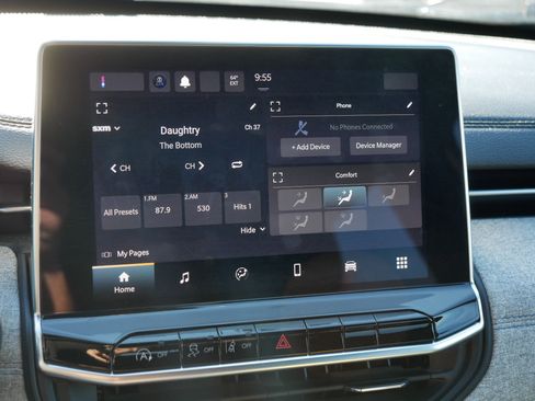 Used 2023 Jeep Compass Sport image 22