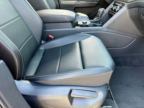 Used 2023 Volkswagen Atlas SE w/ Black Wheel Package AWD/4WD image 24