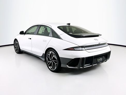 Used 2024 Hyundai Ioniq 6 SEL image 5