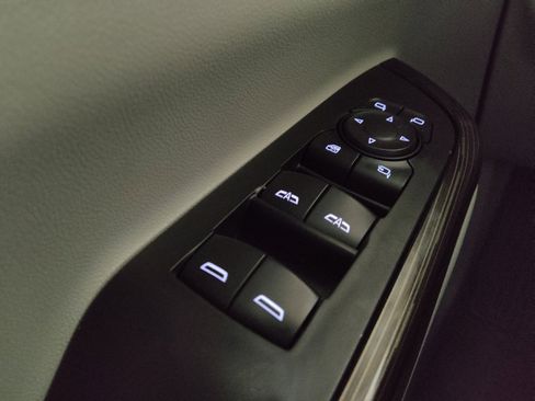 Used 2021 GMC Acadia SLT w/ Technology Package FWD image 27